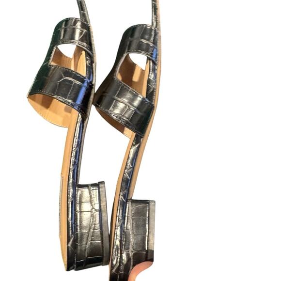 Steve Madden Hadyn Croc Embossed Slide Size 9. Pre-owned great condition. - Picture 5 of 7